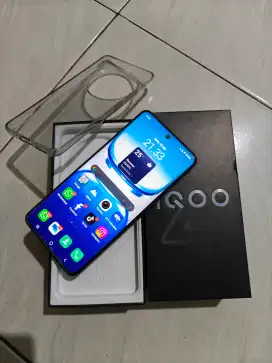 IQOO Z10 5G 8/256 fullset garansi panjang like new