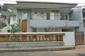 Secure & Quite Compound, Lembonghouse Purisakti II 10S