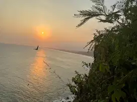 Dijual Tanah Tebing Luas Dekat Pantai Giri Cahyo