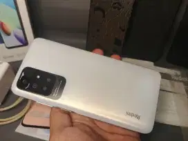 Xiaomi Redmi 10 2022 Dualsim RAM 4+1/64GB Putih Lengkap Bonus TWS Dll