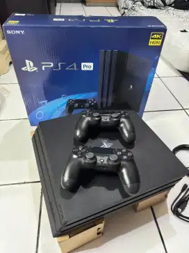 PS4 Pro 1TB model CUH-7216B