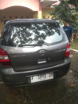 Grand livina automatic 2008