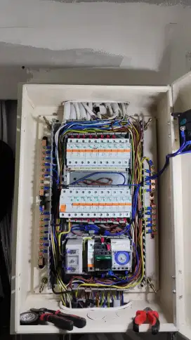 tukang listrik ar profesional