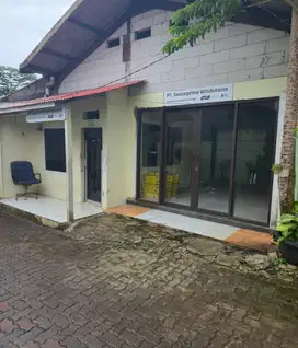 Disewakan/Dijual  Rumah dan Tanah daerah Bintara Raya, Bekasi Barat