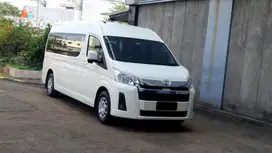 Toyota Hiace 2.8 Premio Diesel Manual 2023