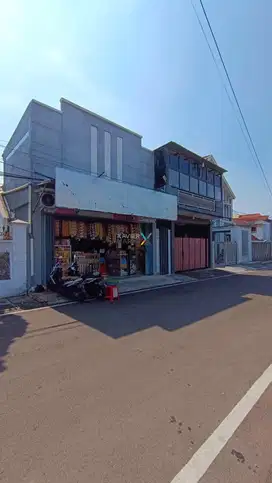 Dijual Rumah Terawat Semi Furnish di Daerah Tidar, Sukun Malang