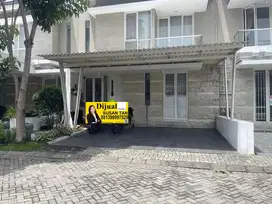 DIJUAL RUMAH GREENLAKE CITRALAND SIAP HUNI
