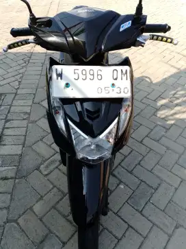 Jual honda new beat eSP fi cw orisinilan hub jl perum GKR 25 Kedamean