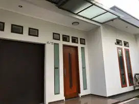 Rumah Minimalis Siap Huni di Taman Holis Indah Bandung