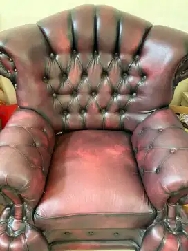 Kursi sofa kulit