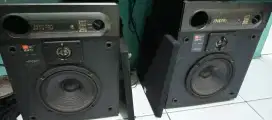 Speker Studio JBL J316 PRO