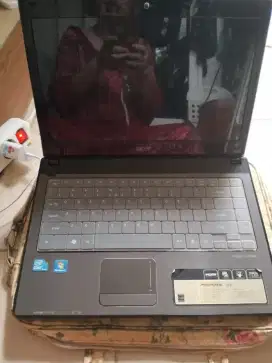 Laptop Acer 4241 ram 2 HDD 320gb icore3