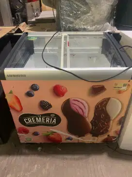 Freezer 200L bekas