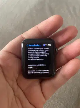 Apple Watch (iwatch) gen 3 42mm