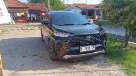 Veloz 2022 Q TSS hitam
