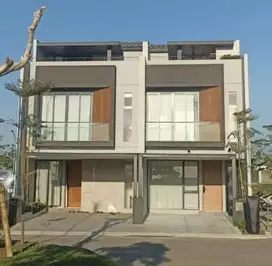 DISEWAKAN RUMAH NORTHWEST CENTRAL CITRALAND FULL FURNISH DEPAN DANAU