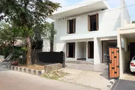 Dijual Rmh Minimalis Didaerah Elite Lebak Bulus Jakarta Selatan