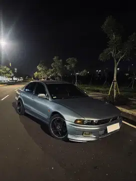 Mitsubishi Galant 2000 Bensin