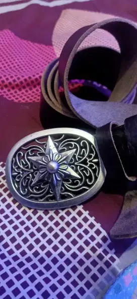 Sabuk kulit antik model bintang cowboy