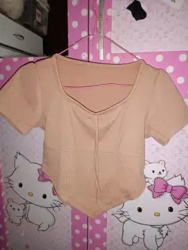 Baju crop cream