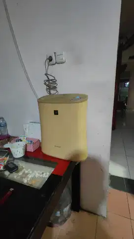 Sharp air purifier filter udara pembunuh virus