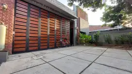 Disewakan Rumah/kantor samping bandara Halim PK