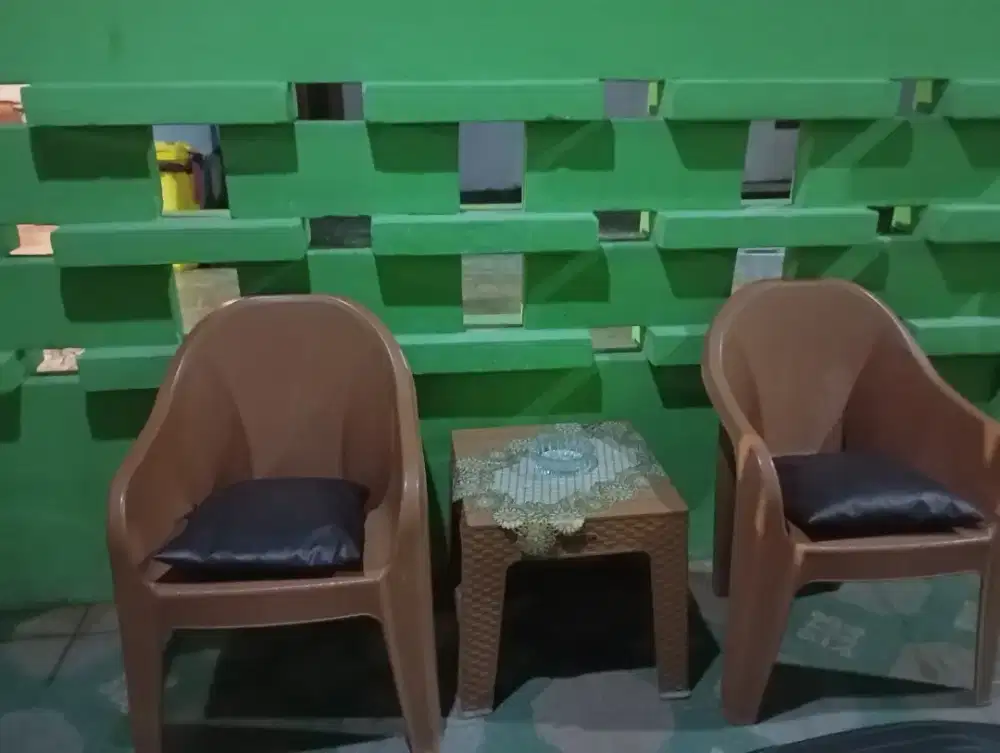 Kursi Teras Depan 1 Set Meja