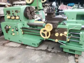 Mesin bubut Jepang takisawa