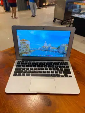 Macbook Air 11 inch ,mid 2013