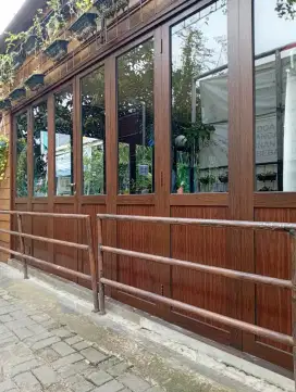 Menerima jasa dan pembuatan kusen alumunium