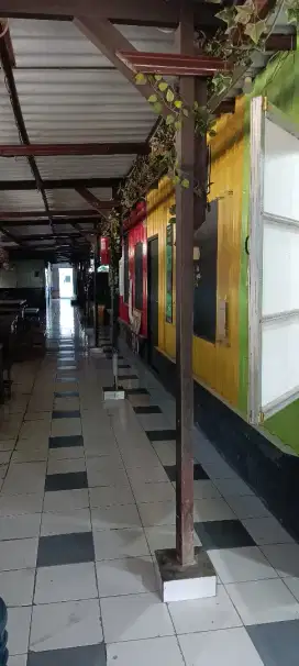 jaga stand makanan