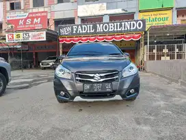 Dijual s cross manual 2016 seperti baru