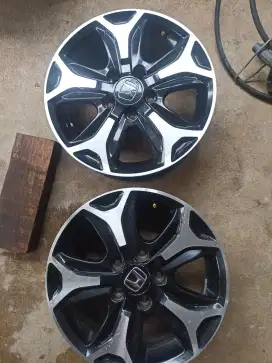 Oem honda BR-V ring 16