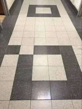 Tukang pasang keramik
