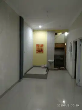 Disewakan rumah 2 lantai Murah