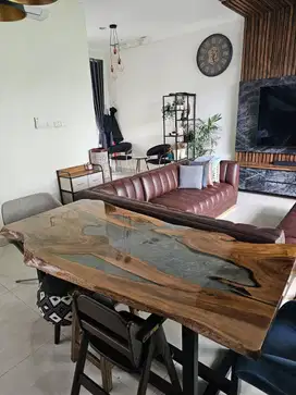 Meja Set Ruang Tamu/Makan – Kayu Solid Resin Elegan Pemakaian 1 Tahu