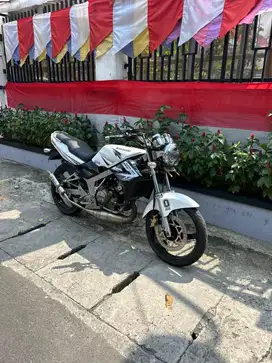 Ninja r asli putih 2012