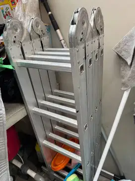 Tangga Lipat Aluminium 3-5 Meter Bekas