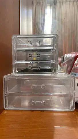 Laci Mini Akrilik Perhiasan Kotak Makeup Bundling Dapat 2