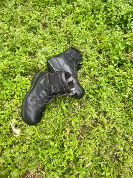 Sepatu handymen safety boots shoes