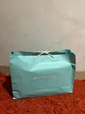 POMPA ASI IBU MOOIMOM