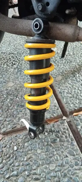 Monoshock Sok Belakang Vixion R15