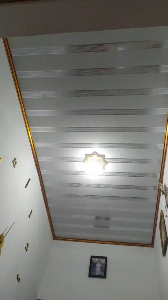 Tukang plafon pvc,atap galfallum,partisi,plafon gipsum,