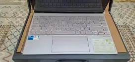 Asus Zenbook UX425EA I5 gen 11, 8 GB/512 GB SSD