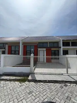 3 KAMAR RUMAH BARU 15 MENIT KE RAYA MERR 700JTAN FREE DP FREE BIAYA2