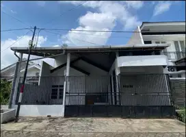 Dijual Rumah Klampis Semolo Timur tengah kota Surabaya