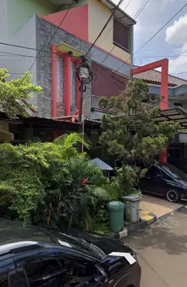 Rumah mewah 3 lantai Pesona Khayangan Depok