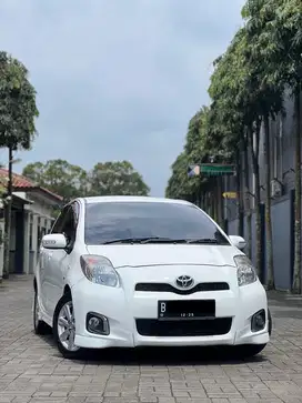 Yaris E 2012 istimewa