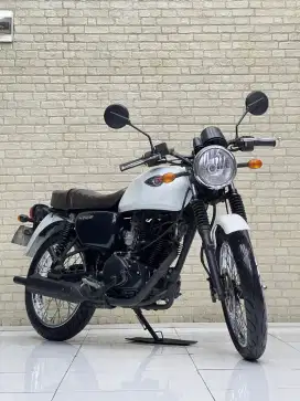 TERMURAH‼️ Kawasaki W175 2017 White Favorite - Dava Mustika