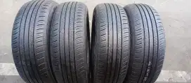 Dijual Ban Merek Dunlop enasave ukuran 215 60 17 ada 4 ekor Nik 2024